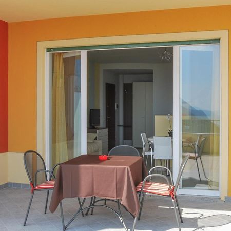 Residence Usignolo Trarego Habitación foto